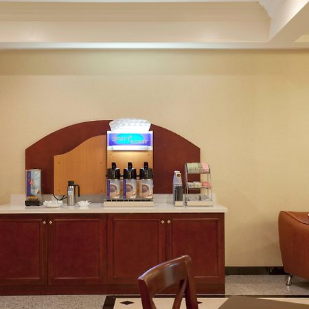 Holiday Inn Express Hotel & Suites Los Angeles Airport Hawthorne By Ihg Habitación foto